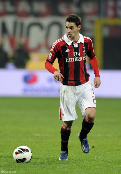 2022 全明星时刻：大谷翔平在洛杉矶道奇球场首打席击出安打，兑现对球迷承诺