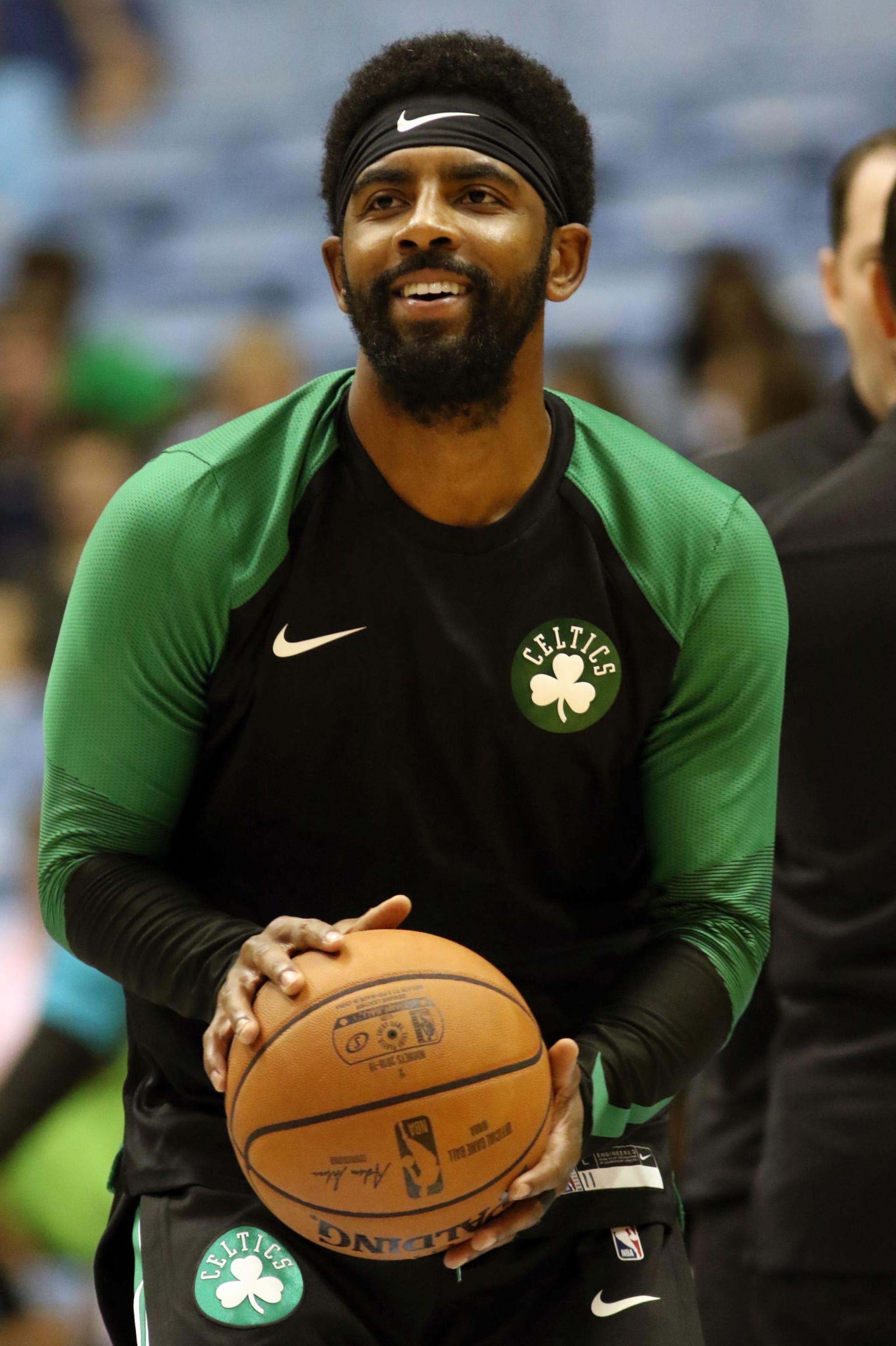 阿斯：阿隆索在皇马对阵塞尔塔赛前给球队放假两天，结果比赛翻车