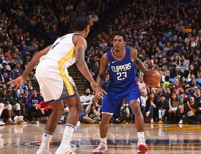 罗马最稳一环还是他，托蒂盛赞门将斯维拉尔，你让其他人怎么混