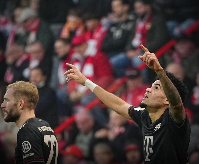 总结：这段历史是棒球的成长期，从单一豪门统治到多元化、多城市扩张的跨越。