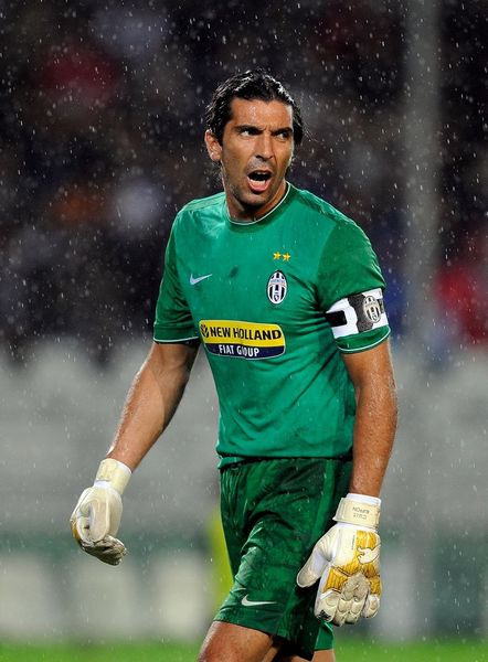 恺英网络亮相第二十届中国国际动漫节，4米巨型玩偶空降现场