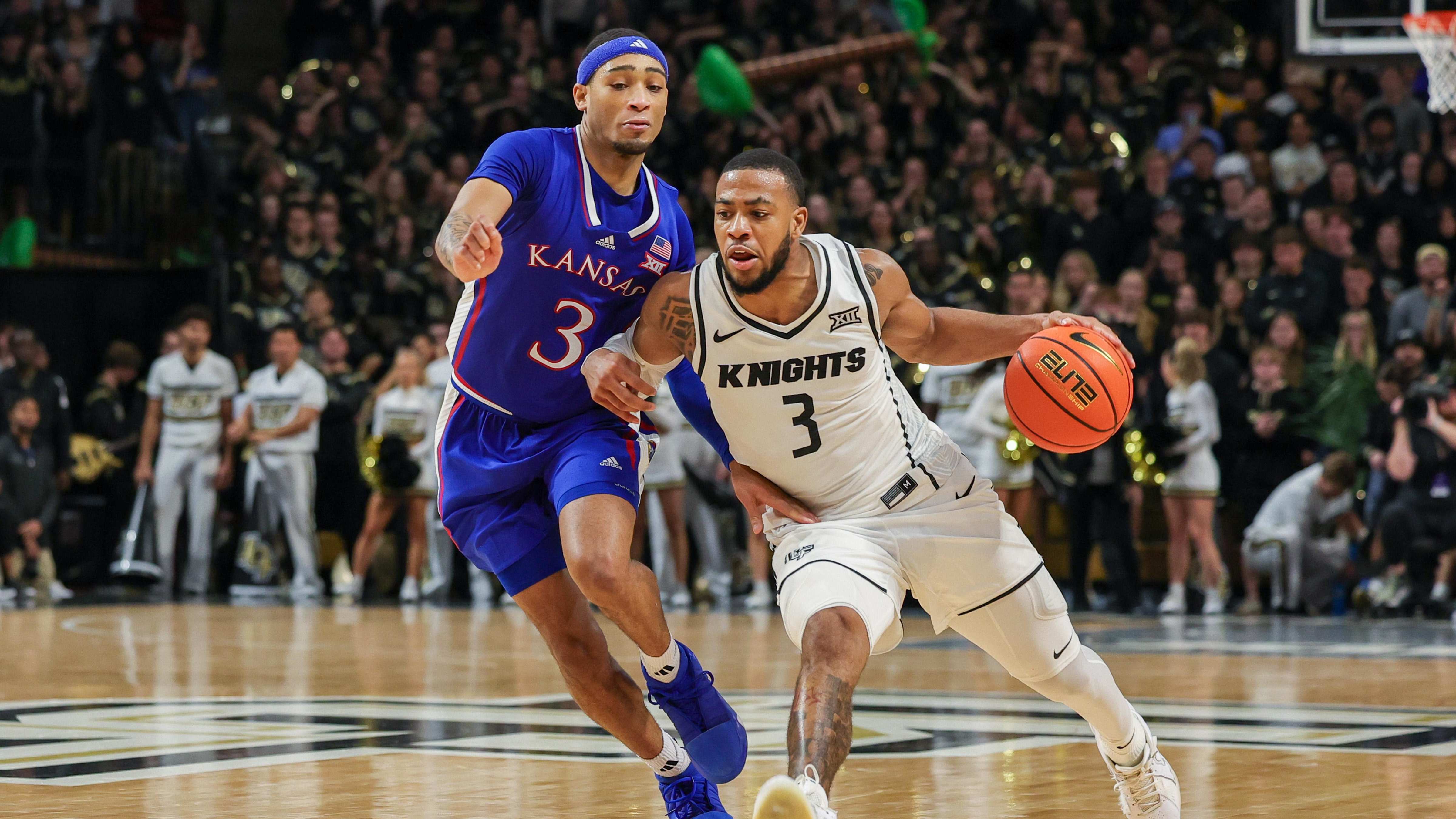 WTT总决赛 向鹏4-2战胜安宰贤晋级男单八强