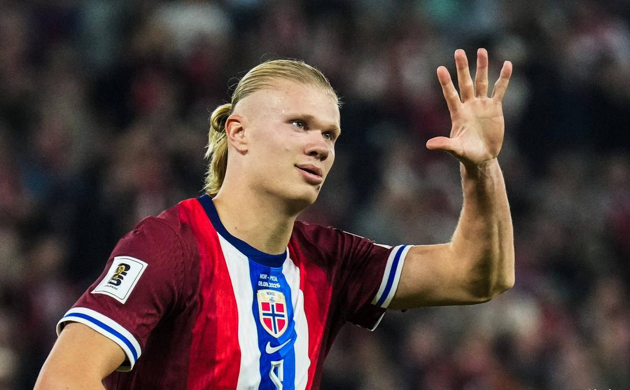 意媒：国米想让后防线年轻化，有意引入格伊、阿克或于帕