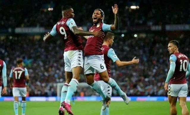 记者：克里斯滕森相信自己能成为巴萨的主力中后卫，与库巴西搭档